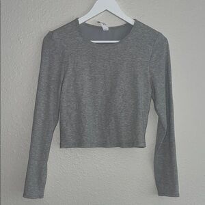 YOGALICIOUS Gray Long Sleeve Women's Top
